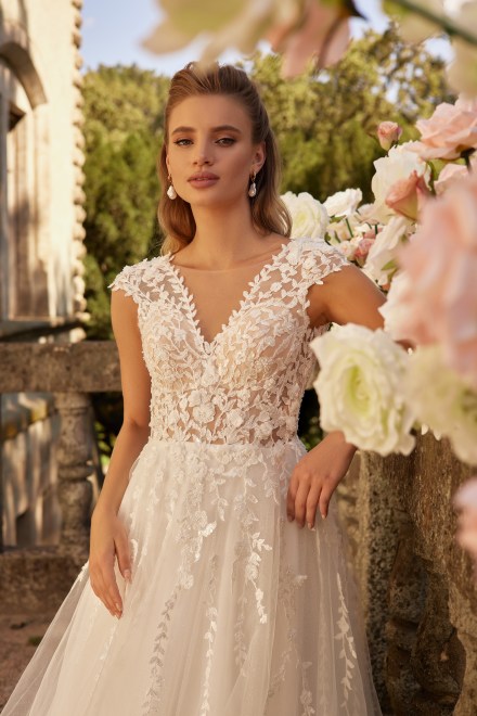 https://www.sposa-lia.com/images/stories/virtuemart/product/2) Ophelia.jpg
